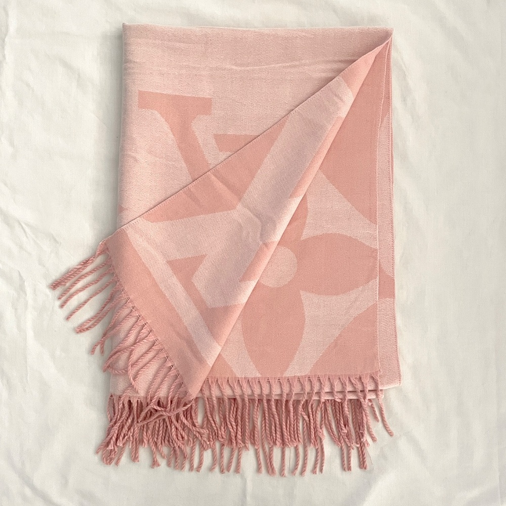 Louis Vuitton Scarf Shawl Cashmere and Silk Pink
